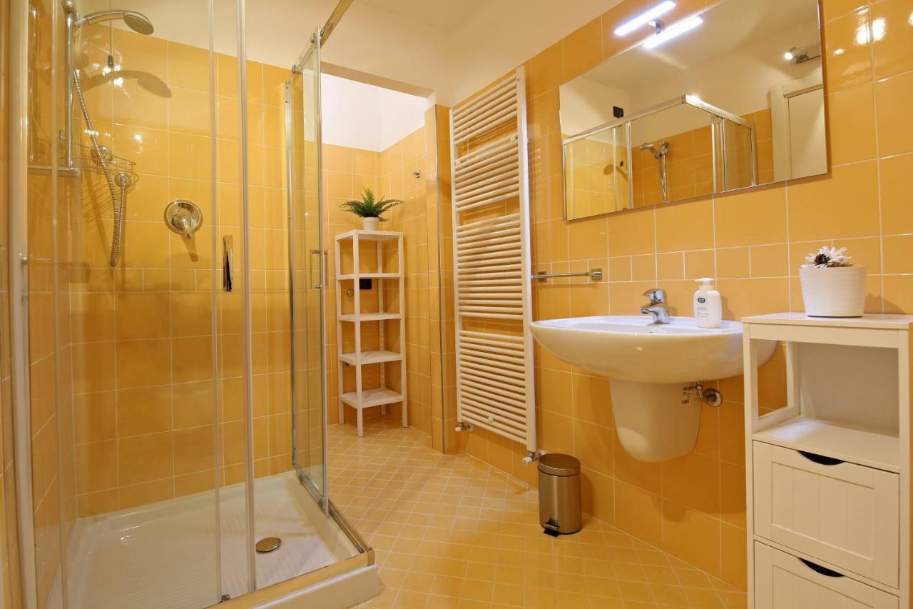 Bellagio Dreams Apt, Pool, With Private Garden, Near Lake Exteriér fotografie
