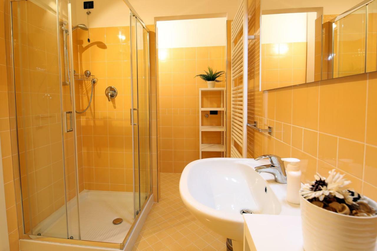 Bellagio Dreams Apt, Pool, With Private Garden, Near Lake Exteriér fotografie